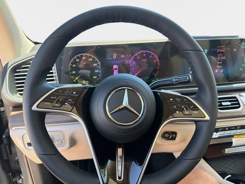 New 2026 Mercedes-Benz GLE 450 4MATIC image 23