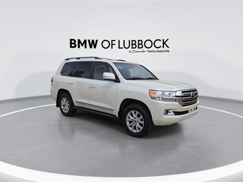 Used 2019 Toyota Land Cruiser AWD/4WD image 2
