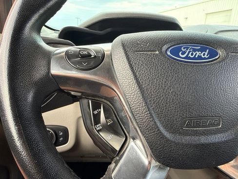 Used 2019 Ford Transit Connect Titanium FWD image 17