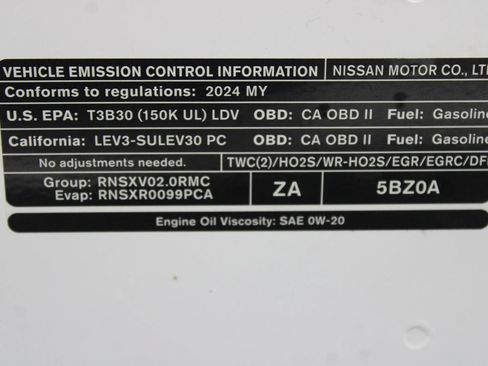 Used 2024 Nissan Sentra SV FWD image 17