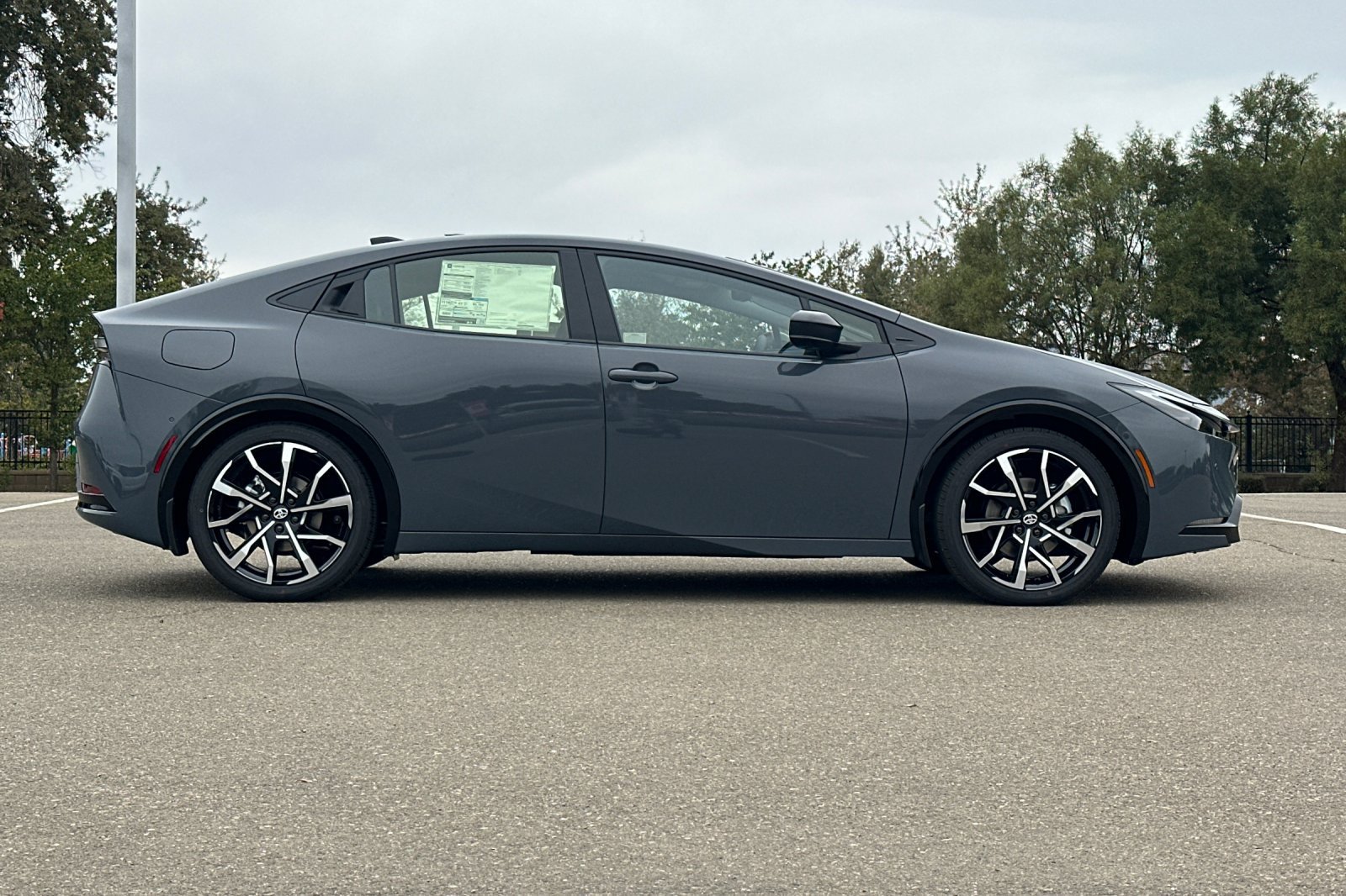 New 2027 Toyota Prius Plug-In Hybrid w/ Limited Premium Package FWD image 3