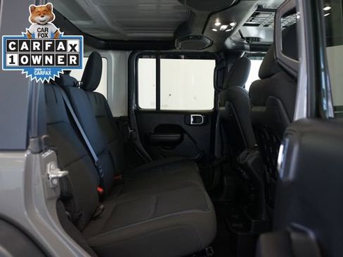 Used 2021 Jeep Wrangler Unlimited Rubicon 4xe AWD/4WD image 28