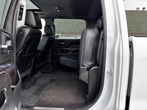 Used 2015 GMC Sierra 2500 Denali w/ Duramax Plus Package AWD/4WD image 25