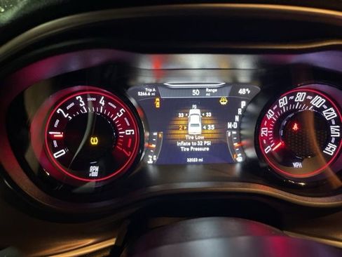 Used 2019 Dodge Challenger GT w/ Driver Convenience Group image 9