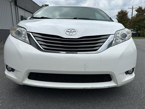 Used 2013 Toyota Sienna XLE FWD image 7
