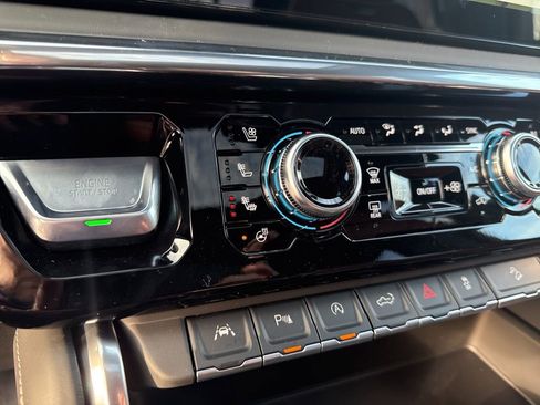 New 2026 GMC Sierra 1500 Denali Ultimate w/ LPO, Black Badging Package image 29