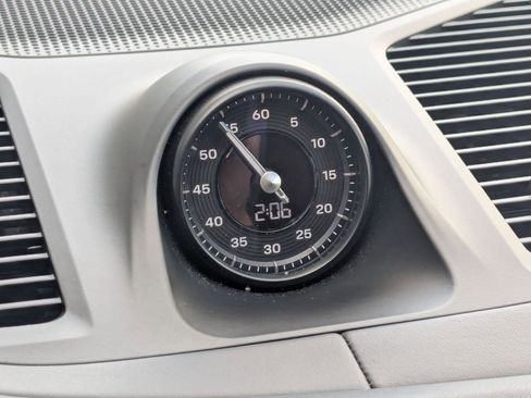 Certified 2025 Porsche Cayenne E-Hybrid image 19