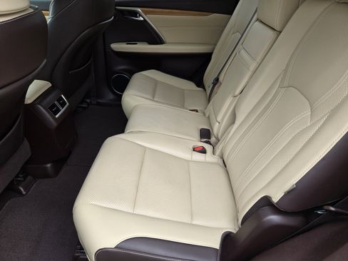 Used 2018 Lexus RX 350L FWD image 33