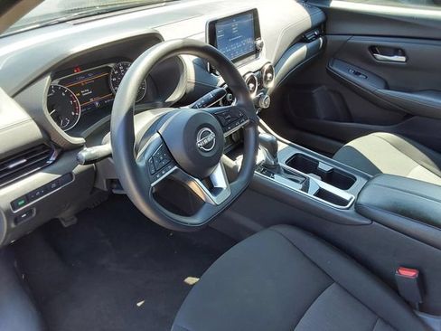 Used 2024 Nissan Sentra SV FWD image 20