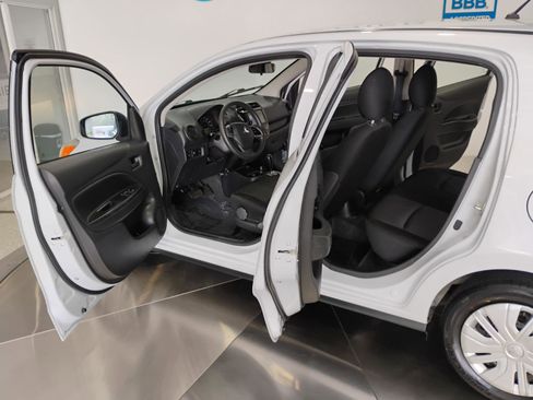Used 2024 Mitsubishi Mirage ES FWD image 9