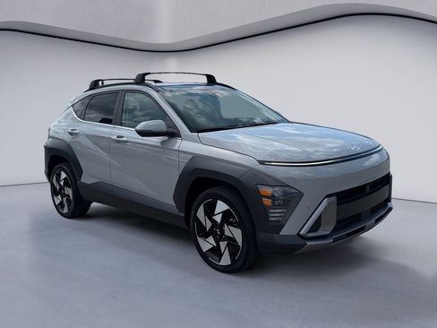 Used 2024 Hyundai Kona Limited AWD/4WD image 7