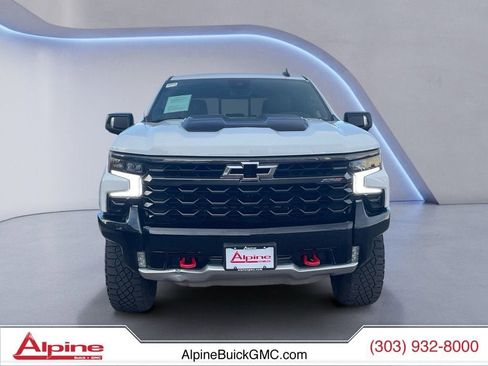 Used 2024 Chevrolet Silverado 1500 ZR2 w/ Technology Package image 8