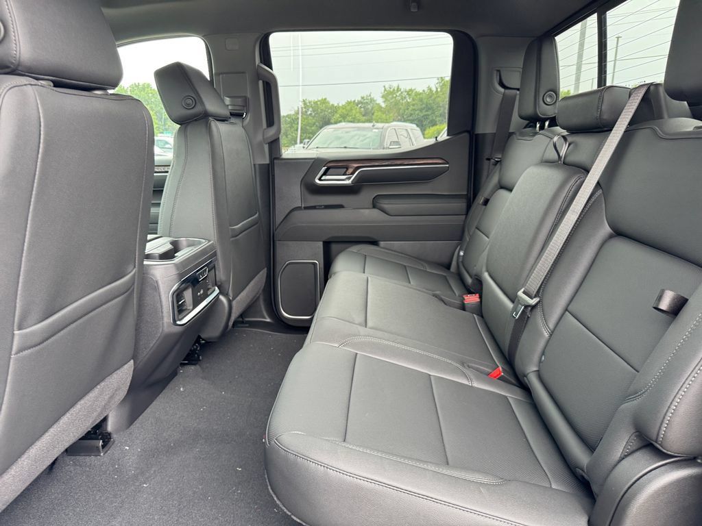 New 2026 GMC Sierra 1500 SLT w/ SLT Premium Plus Package AWD/4WD image 19