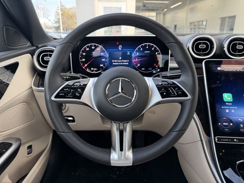 Used 2025 Mercedes-Benz C 300 4MATIC Sedan image 17