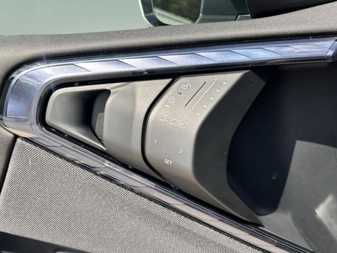 Used 2025 BMW X3 xDrive30i w/ Convenience Package image 19