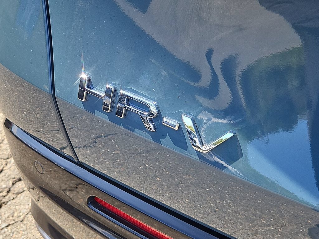 Certified 2025 Honda HR-V EX-L image 11
