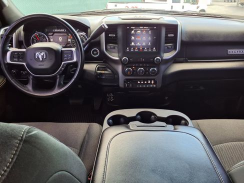 Used 2020 RAM 2500 Big Horn w/ Level 2 Equipment Group image 9