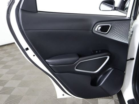 Used 2024 Kia Soul LX w/ Option Group 015 FWD image 23