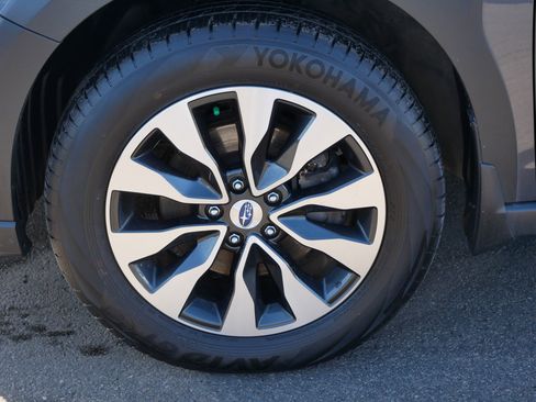 Used 2023 Subaru Outback Limited image 15