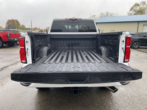 Certified 2024 Chevrolet Silverado 2500 High Country w/ High Country Premium Package image 15