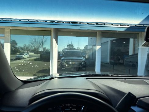 Used 2016 Chevrolet Tahoe LTZ image 13