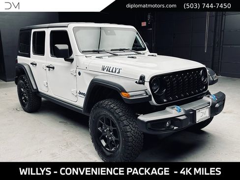 Used 2024 Jeep Wrangler Unlimited AWD/4WD image 9