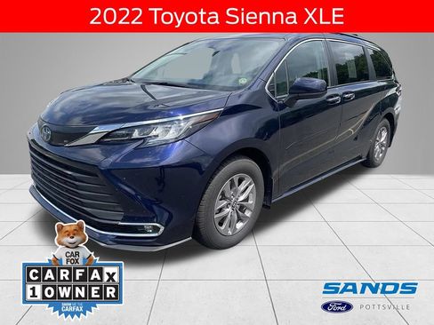 Used 2022 Toyota Sienna XLE AWD/4WD image 1