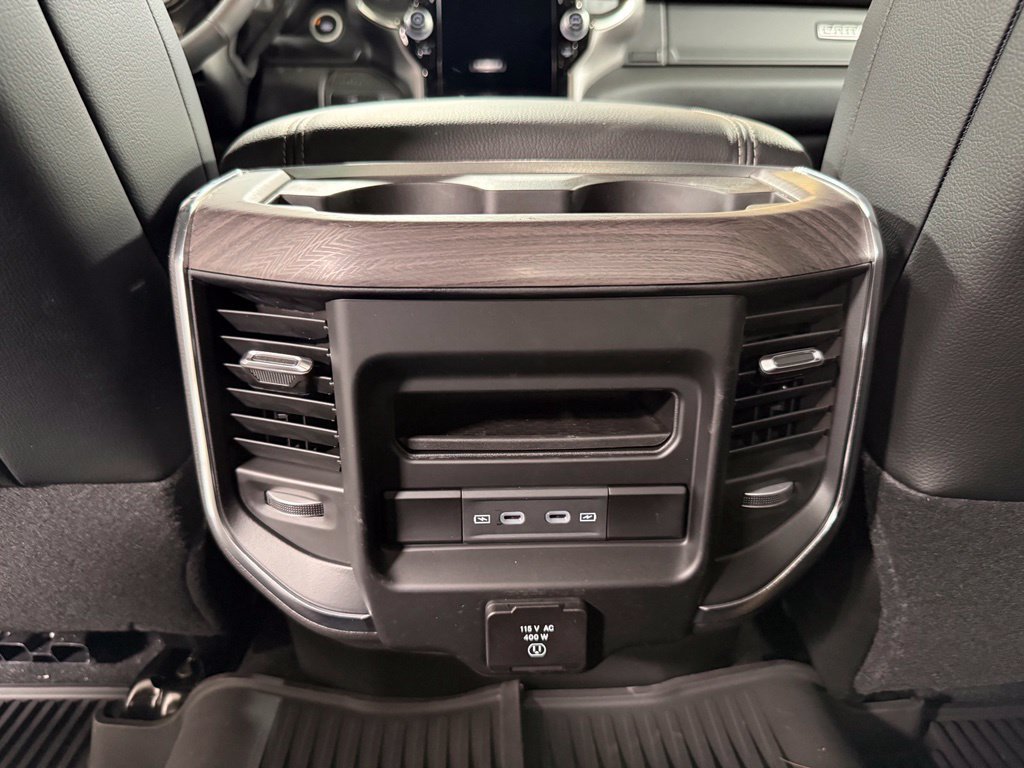 New 2026 RAM 2500 Laramie AWD/4WD image 19