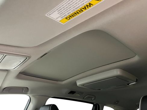 Used 2026 Honda Odyssey Touring image 23