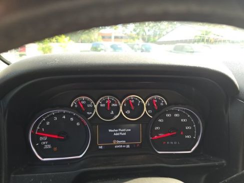 Used 2019 Chevrolet Silverado 1500 LT Trail Boss AWD/4WD image 9