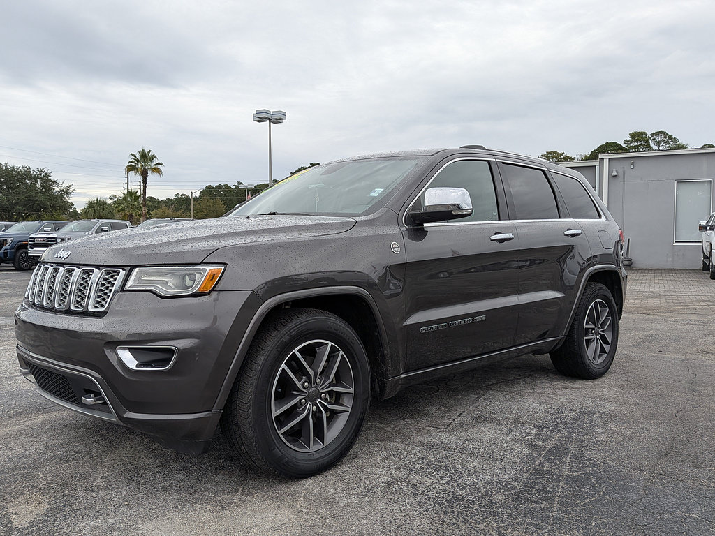 Used 2019 Jeep Grand Cherokee Overland AWD/4WD image 2