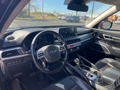 Used 2020 Kia Telluride LX image 6