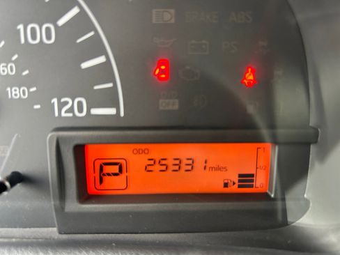 Used 2020 Nissan NV200 SV image 2