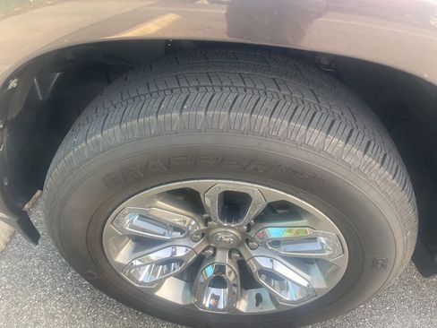 Used 2021 RAM 1500 Laramie w/ Sport Appearance Package RWD image 11