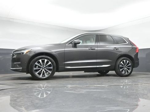 Used 2023 Volvo XC60 B5 Plus w/ Climate Package AWD/4WD image 14