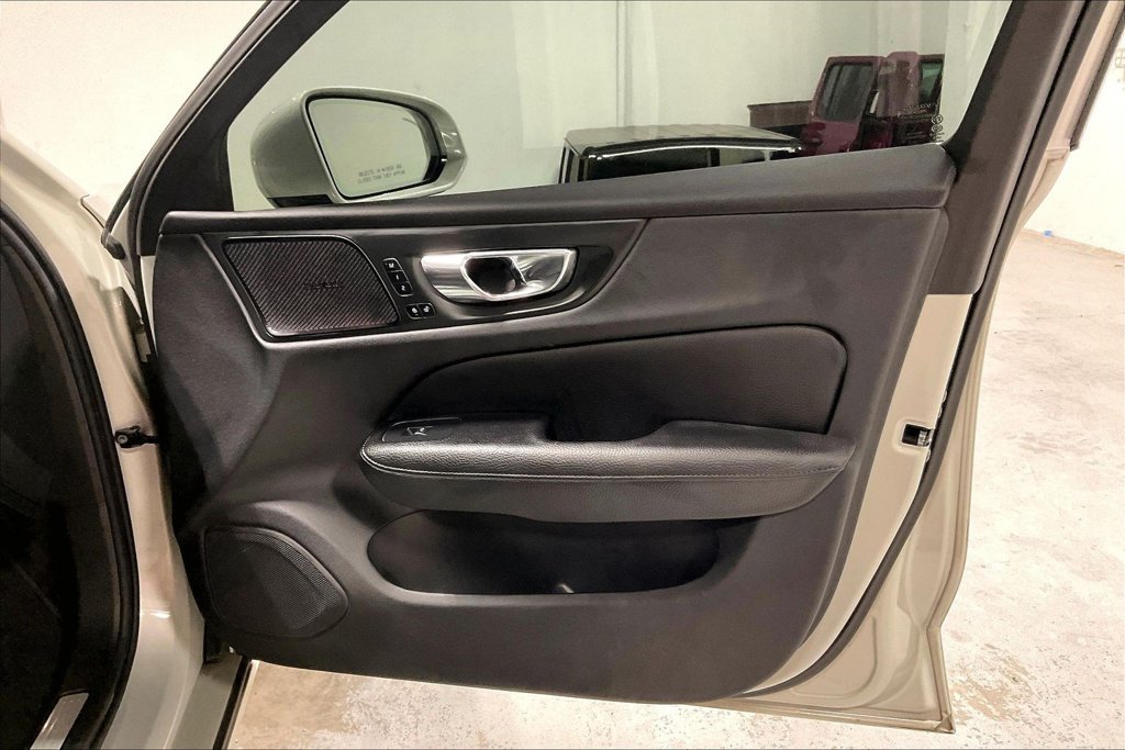 Used 2019 Volvo S60 T6 Inscription AWD/4WD image 23