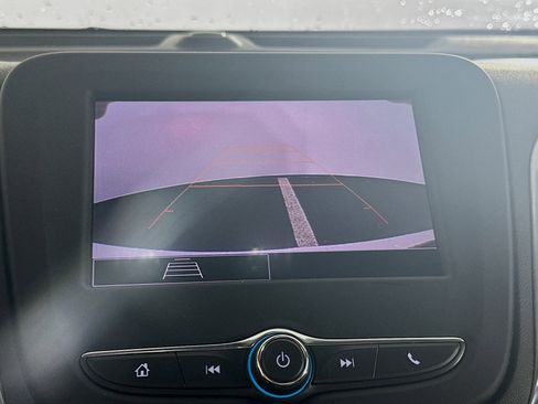 Used 2024 Chevrolet Equinox LS w/ LS Convenience Package image 22