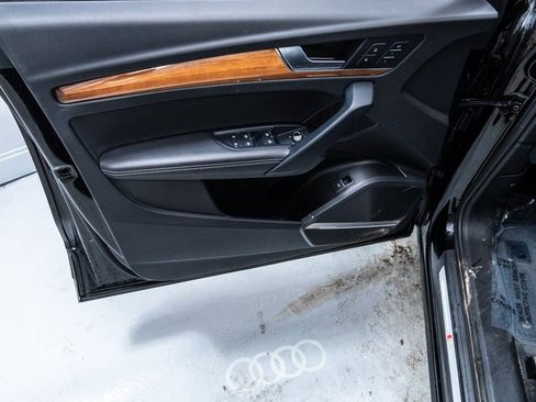 Used 2023 Audi Q5 2.0T Premium Plus w/ Premium Plus Package image 23