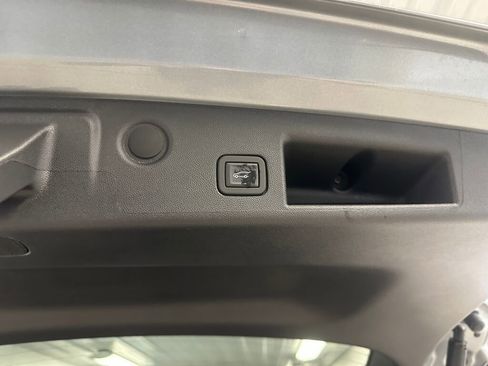 Certified 2023 Chevrolet Equinox RS w/ LPO, Floor Liner Package image 24