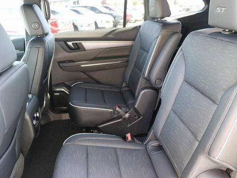 New 2026 Buick Enclave Sport Touring w/ Power Package image 17