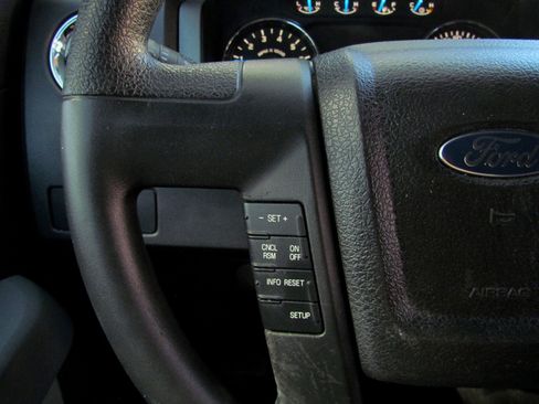 Used 2013 Ford F150 XLT image 30