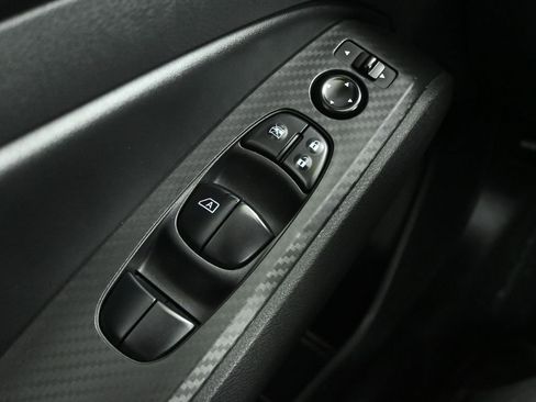 Used 2024 Nissan Altima 2.5 SV image 21