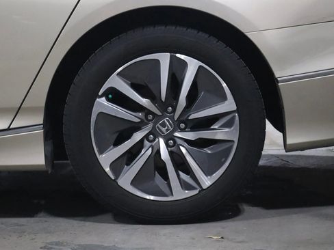 Used 2019 Honda Accord EX-L image 4