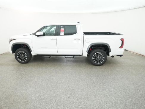 New 2026 Toyota Tundra Limited image 9