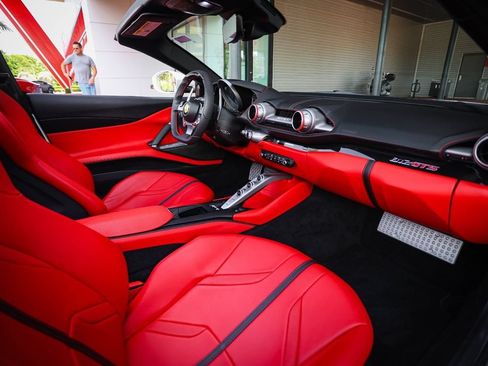 Used 2021 Ferrari 812 GTS RWD image 43