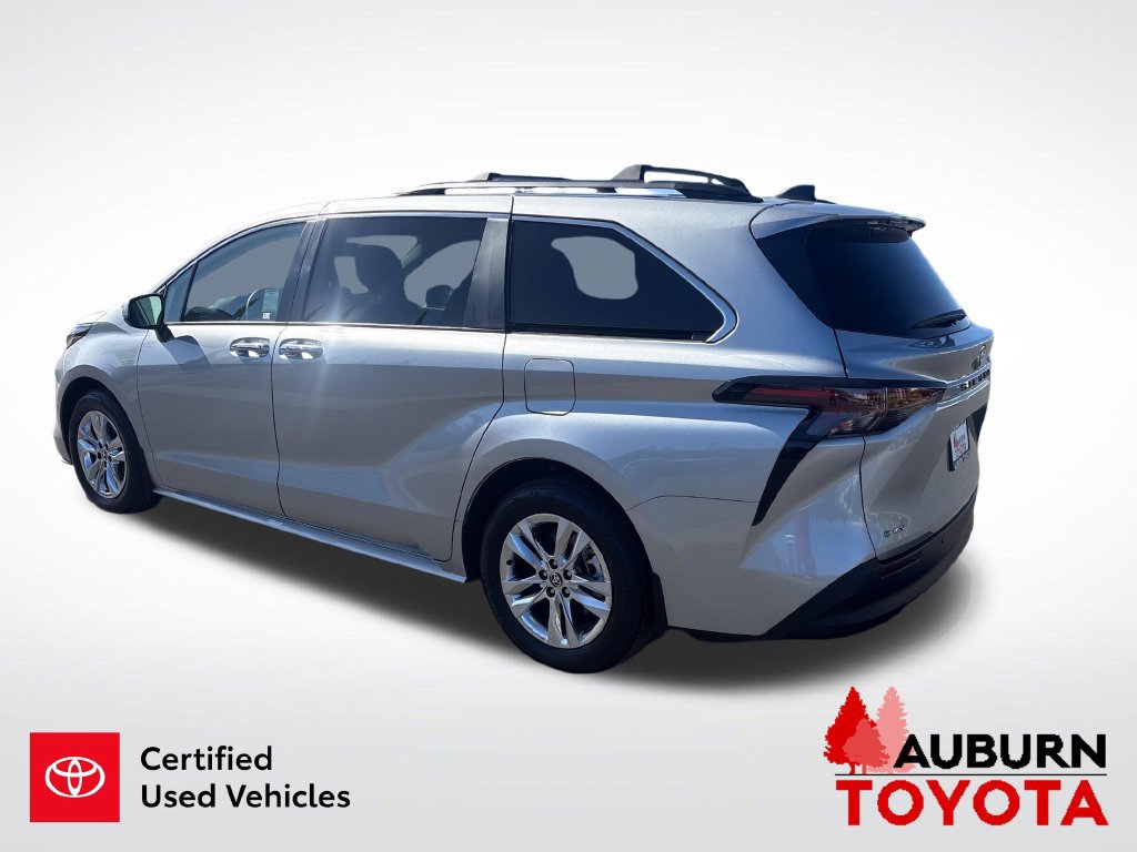 Certified 2025 Toyota Sienna XLE w/ XLE Plus Package FWD image 8