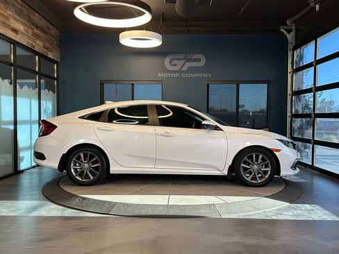 Used 2019 Honda Civic EX-L image 2