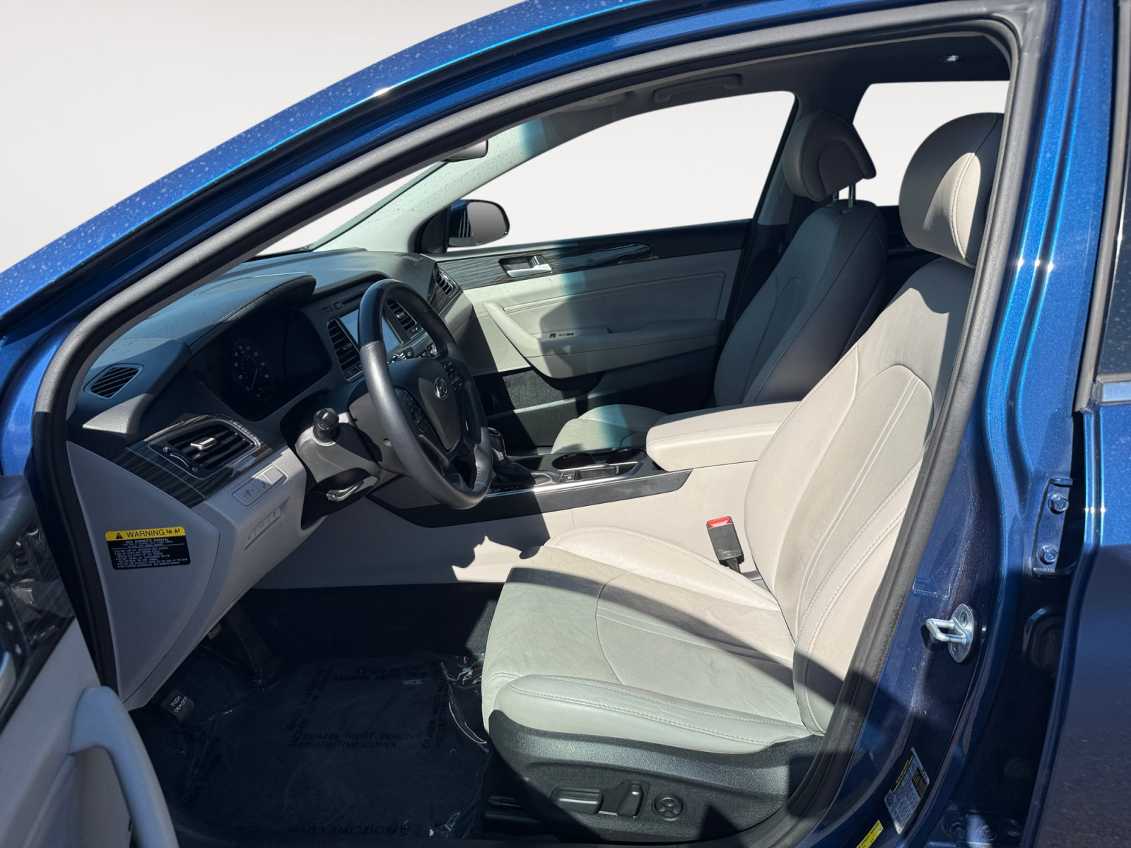 Used 2015 Hyundai Sonata Limited w/ Option Group 05 FWD image 10