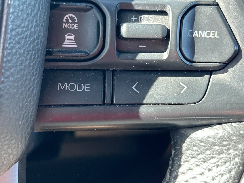 Used 2025 Toyota Tacoma TRD Sport AWD/4WD image 17