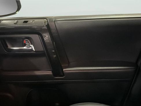 Used 2021 Toyota 4Runner TRD Off-Road Premium w/ Moonroof Package AWD/4WD image 13